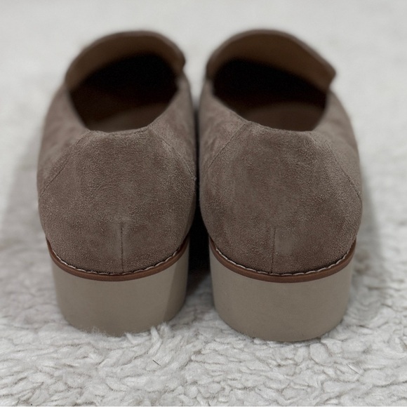 Vionic Women's Taupe Suede Flats - Picture 4 of 10